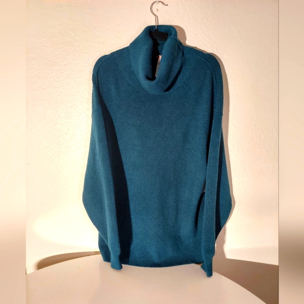 Free People Deep Jade Teal Turtleneck Long Sleeve Knit Sweater Women's Sz M NWT